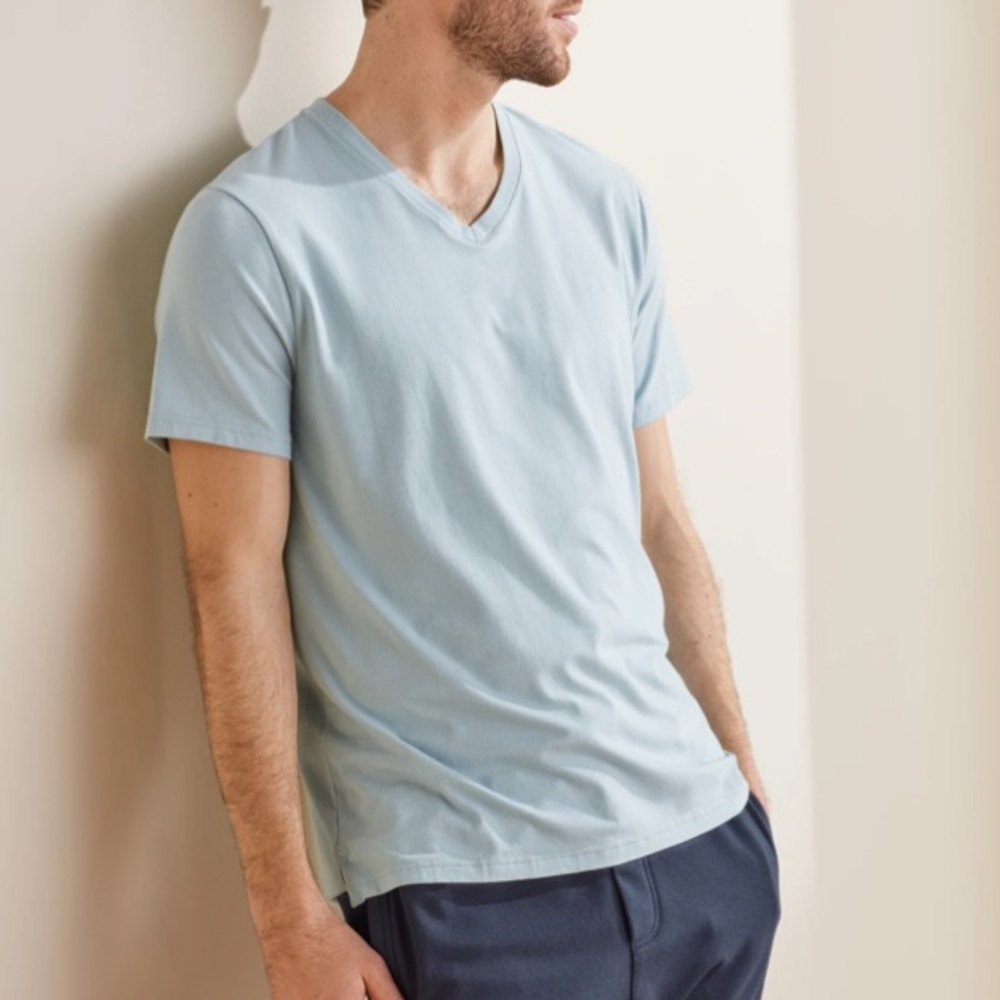 NWOT Upwest v-neck T-shirt